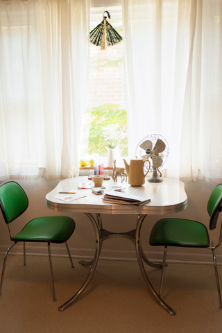 Melanie’s kitchen table (Photo: Imagined Interiors)